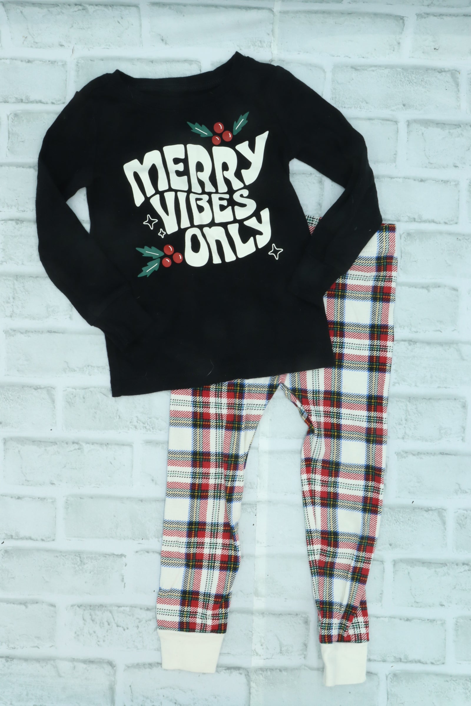Old Navy Merry Vibes Only PJ Set 3T